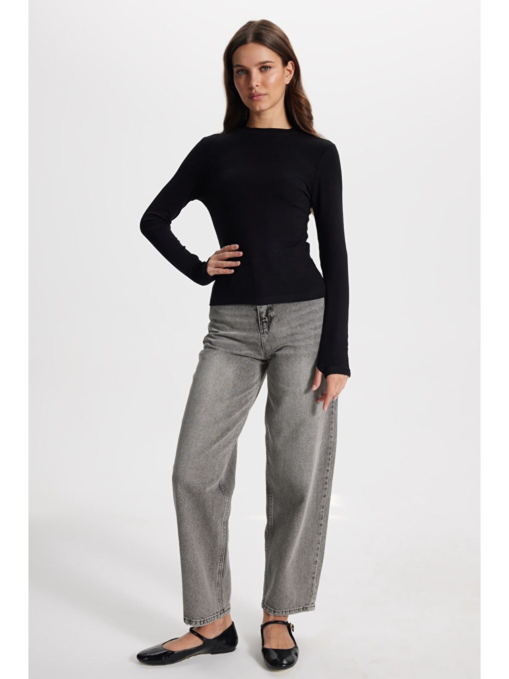 Kadın Slim Fit Dar Kesim Pamuklu Bisiklet Yaka Uzun Kollu Siyah Bluz-1