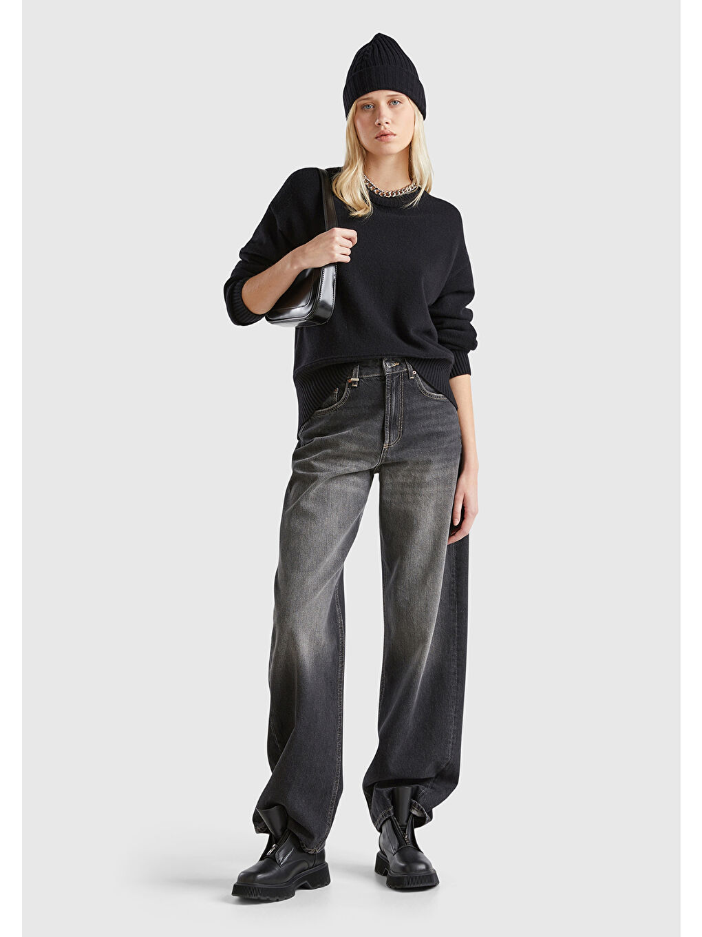 Kadın Siyah Yün Karışımlı Alt Kısmı Geniş Bisiklet Yaka Kazak-2