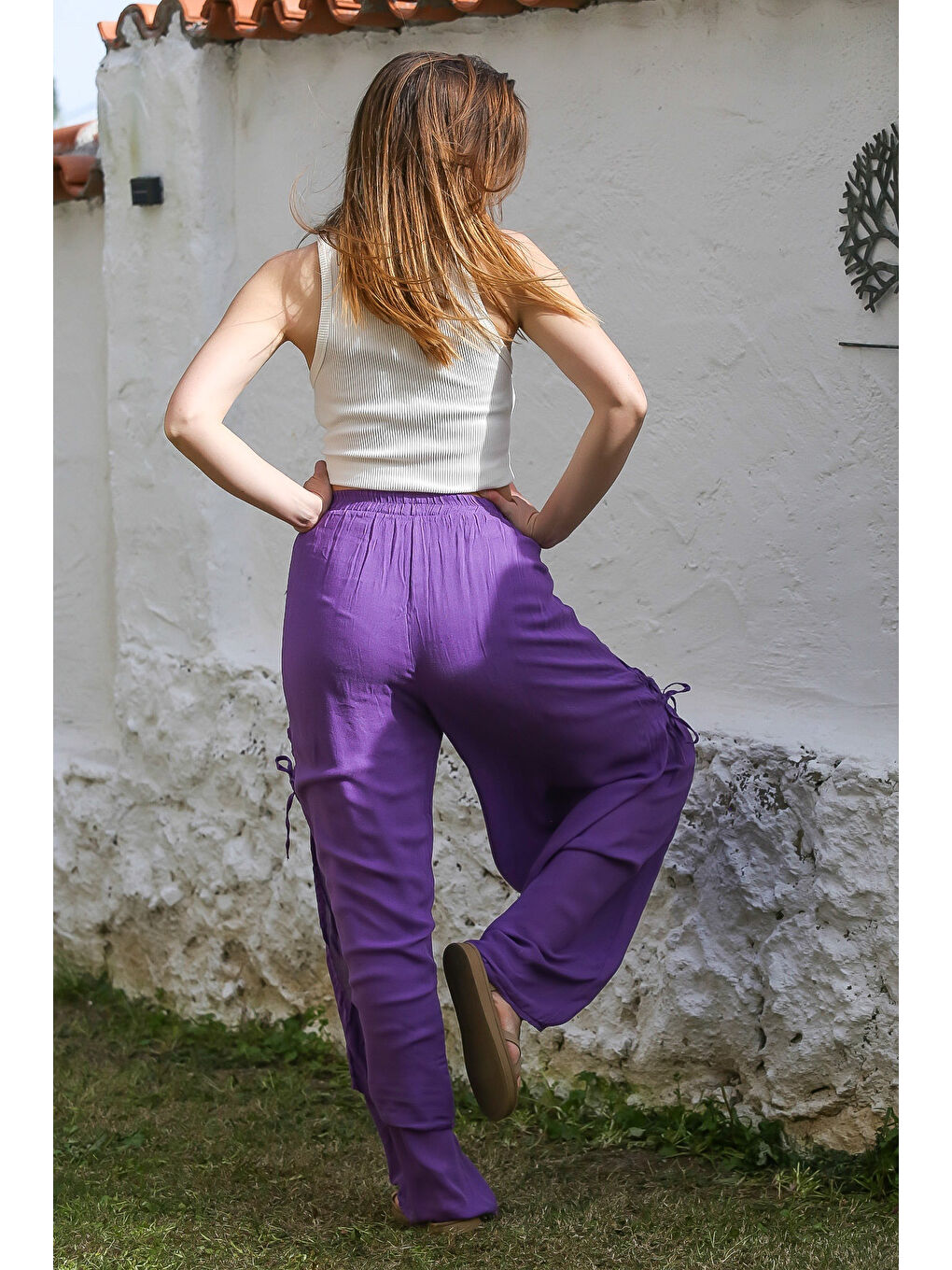 Mor İnce Astarlı Yanları Bağlamalı Lastikli Ve Bağlamalı Bel Geniş Paça Dokuma Pantolon 110 58-7