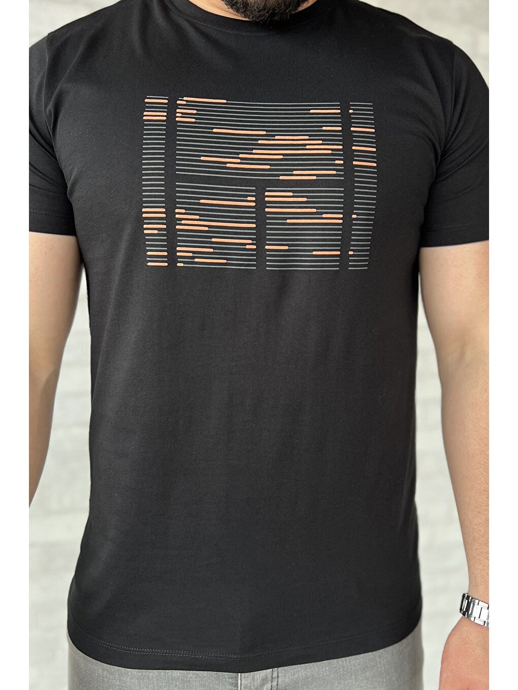 Siyah Bisiklet Yaka Ön Baskılı Erkek Tişört-3