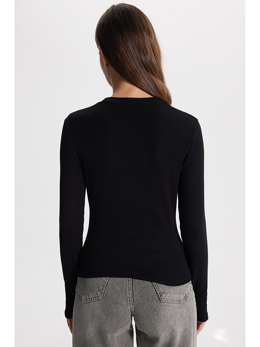 Kadın Slim Fit Dar Kesim Pamuklu Bisiklet Yaka Uzun Kollu Siyah Bluz-5