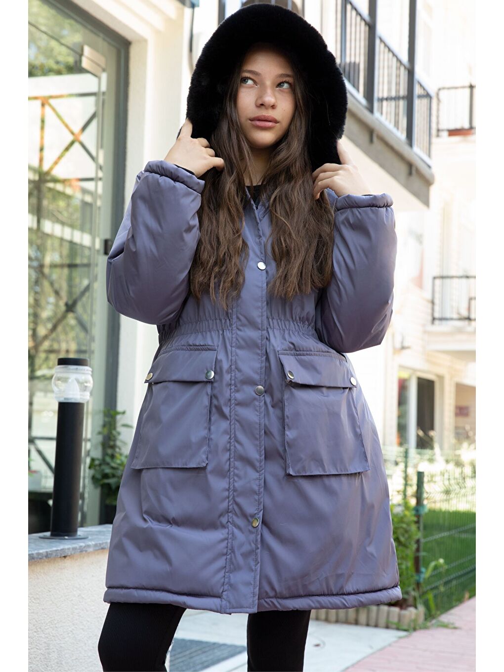 Antrasit Kapaklı Cepli İçi Kürklü Çıkarılabilir Kapüşonlu Kız Çocuk Şişme Mont 21523-2