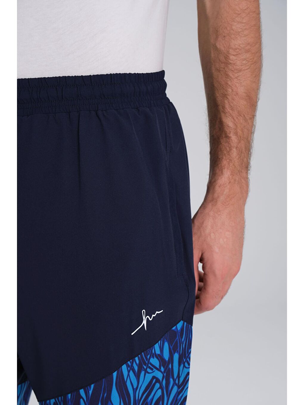 Desenli Lacivert Mavi Uzun Erkek Havuz Ve Deniz Şortu 2411-3