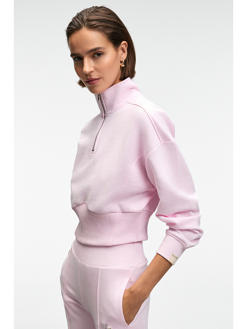 Thalıa Kadın Arka Baskılı Ve Patch Detaylı Fermuarlı Dik Yakalı Pembe Sweatshirt-2