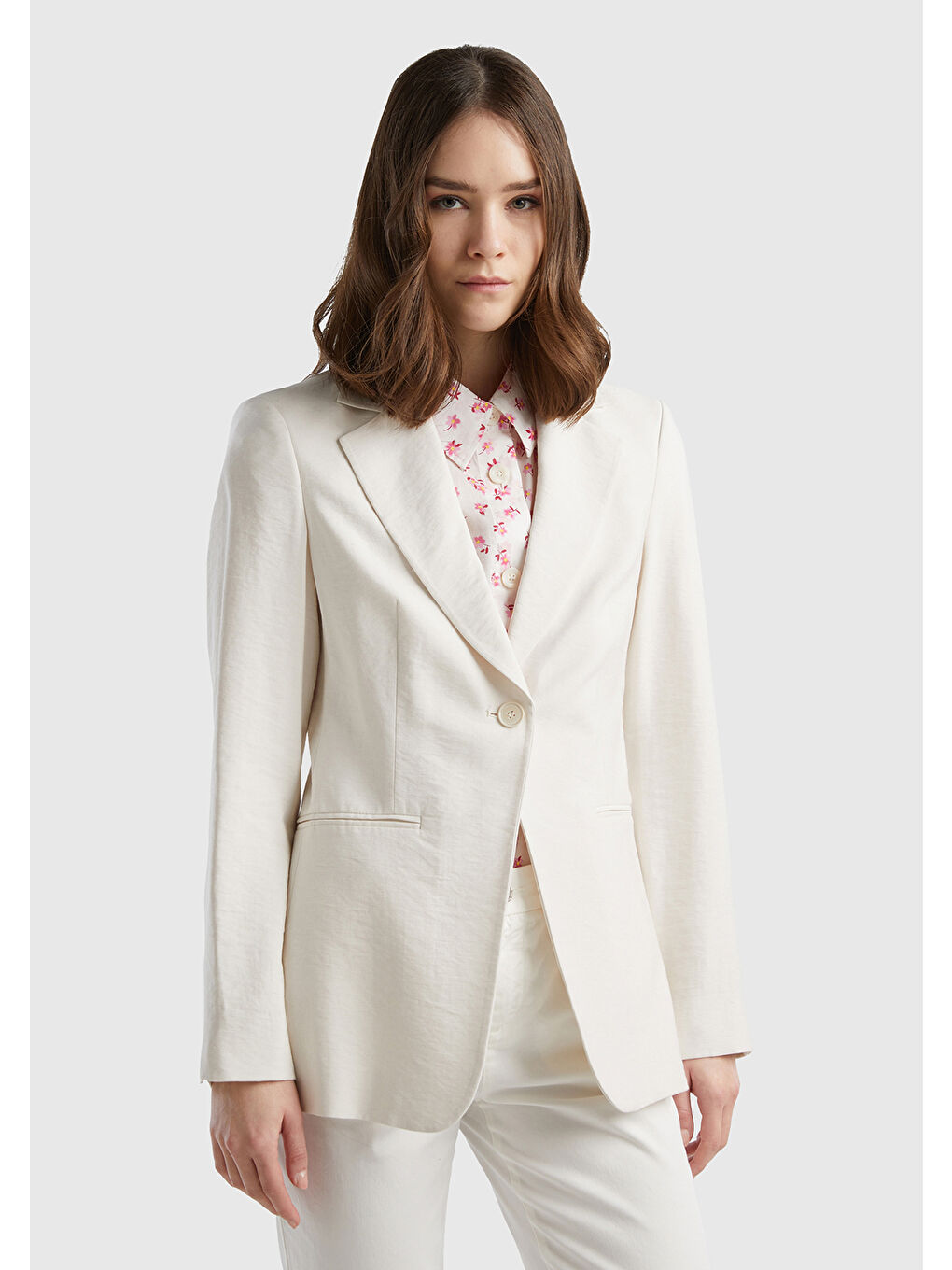 Ekru Kadın Krem Viskoz Karışımlı Slim Fit Blazer Ceket