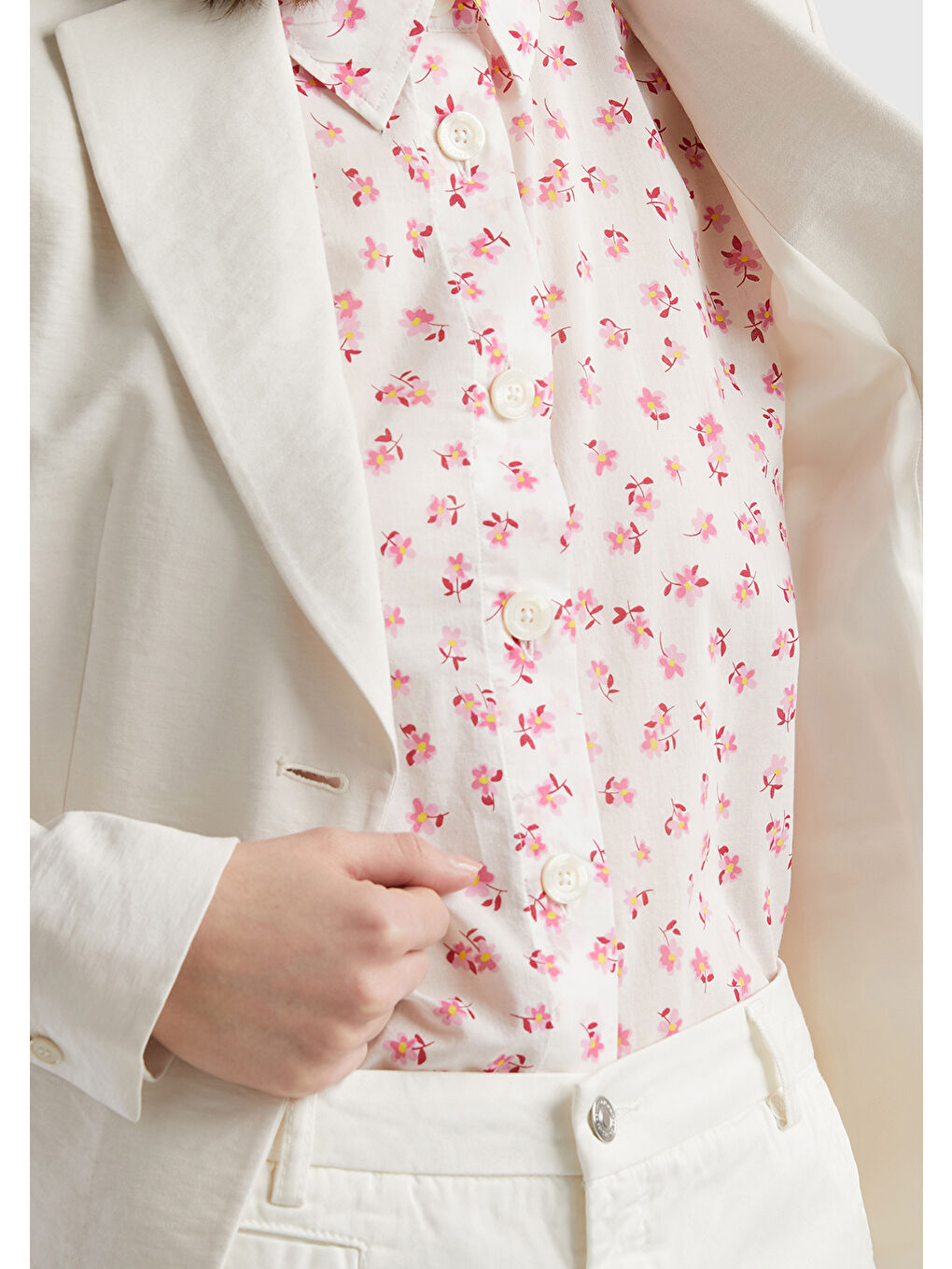 Ekru Kadın Krem Viskoz Karışımlı Slim Fit Blazer Ceket-5