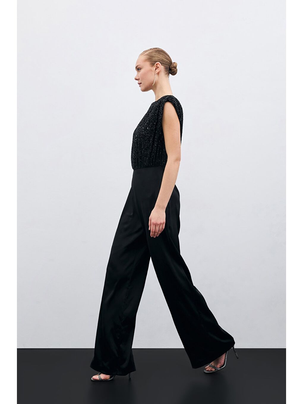 Payetli Saten Tulum - Siyah-1