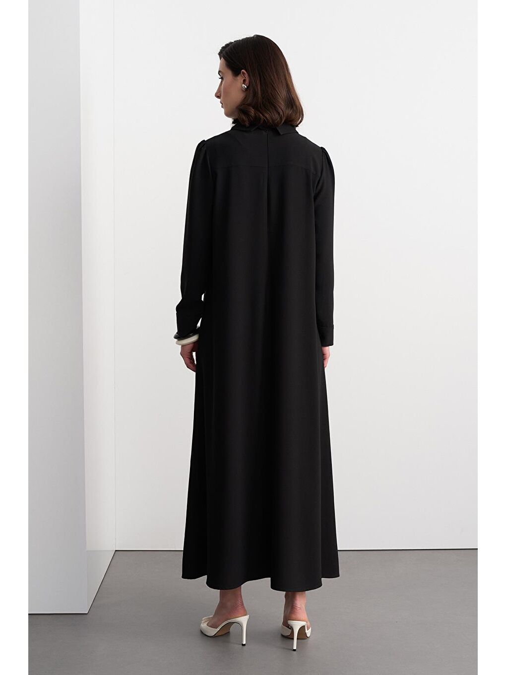Yaka Bağlamalı Uzun Elbise Siyah-3