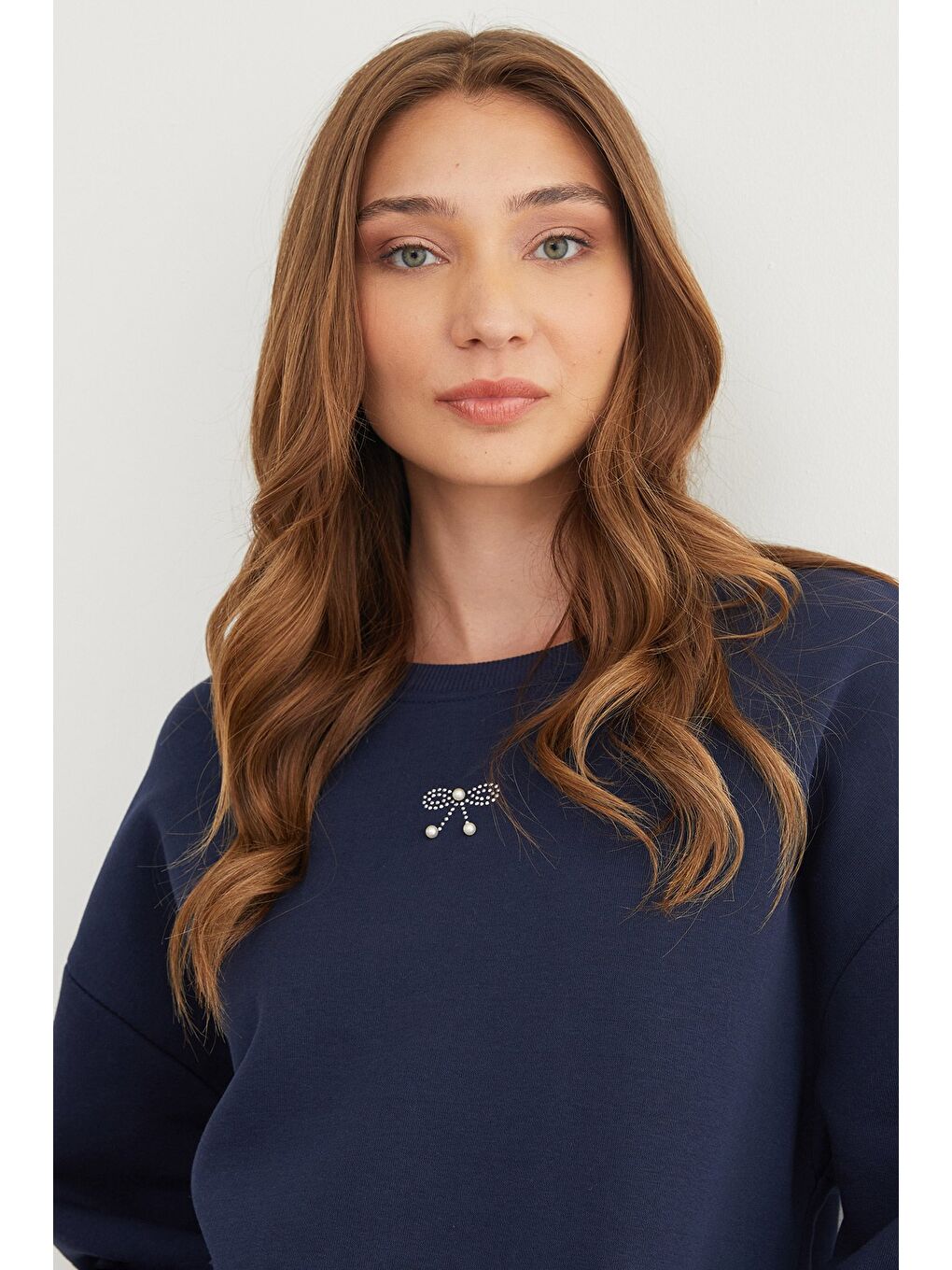 Lacivert 3 İplik Kurdele Taşlı İncili Sweatshirt-3