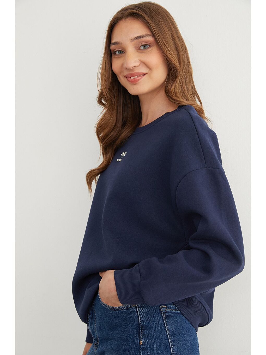 Lacivert 3 İplik Kurdele Taşlı İncili Sweatshirt-4