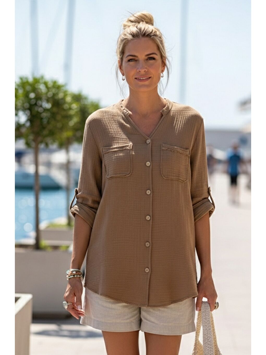 Kahverengi Açık Kahve Hakim Yaka Düğmeli 3/4 Kol Çift Cepli Arkası Fistolu Casual Müslin Dokuma Gömlek 74 65