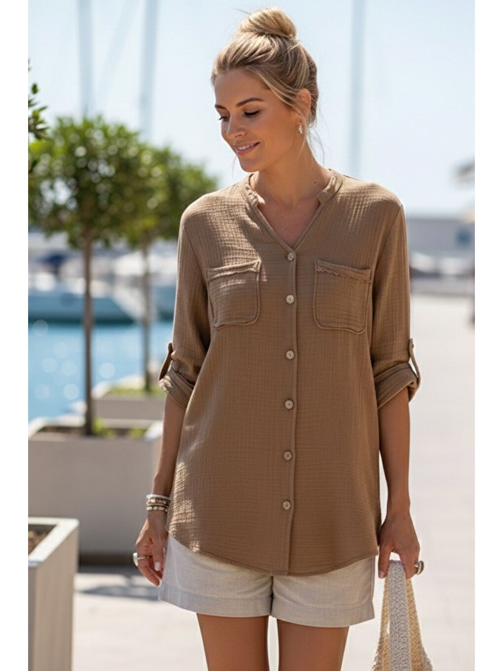 Kahverengi Açık Kahve Hakim Yaka Düğmeli 3/4 Kol Çift Cepli Arkası Fistolu Casual Müslin Dokuma Gömlek 74 65-2