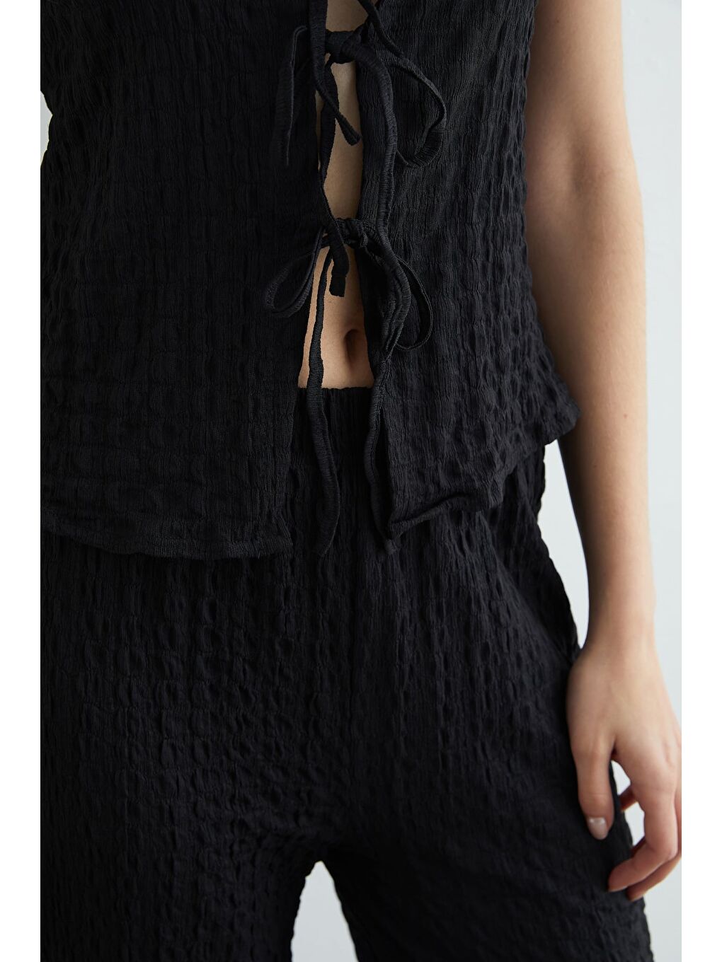 Siyah Önden Bağlamalı Dokulu Yelekli 2 Li Takım-4