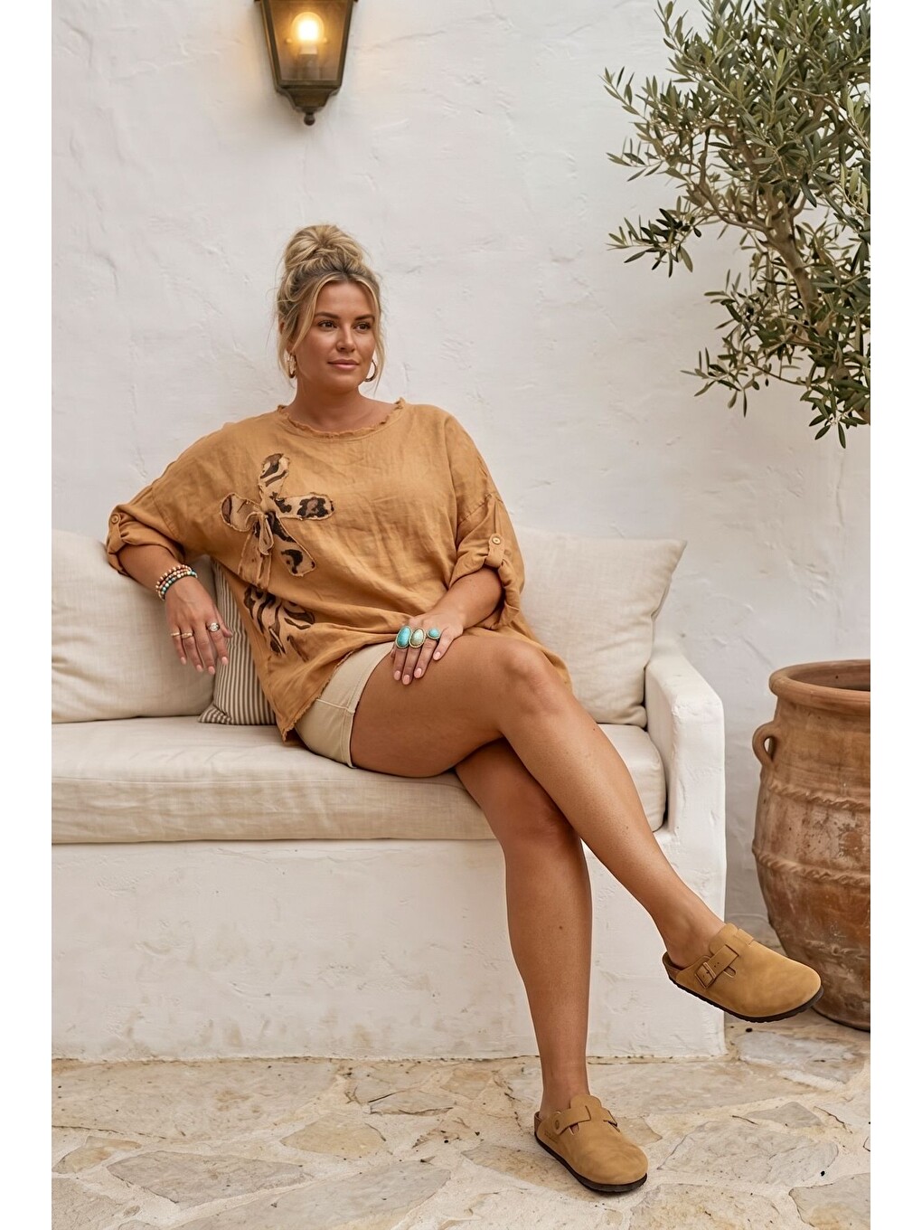 Kahverengi İtalyan Camel Havuz Yaka 3/4 Kol Yıkamalı Aplikeli Casual 100% Keten Oversize Dokuma Bluz 80 74-5
