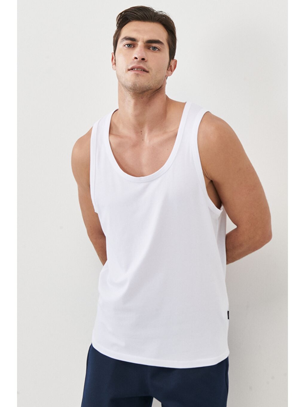 Erkek Beyaz Slim Fit Dar Kesim Bisiklet Yaka Spor Atlet Tişört-1