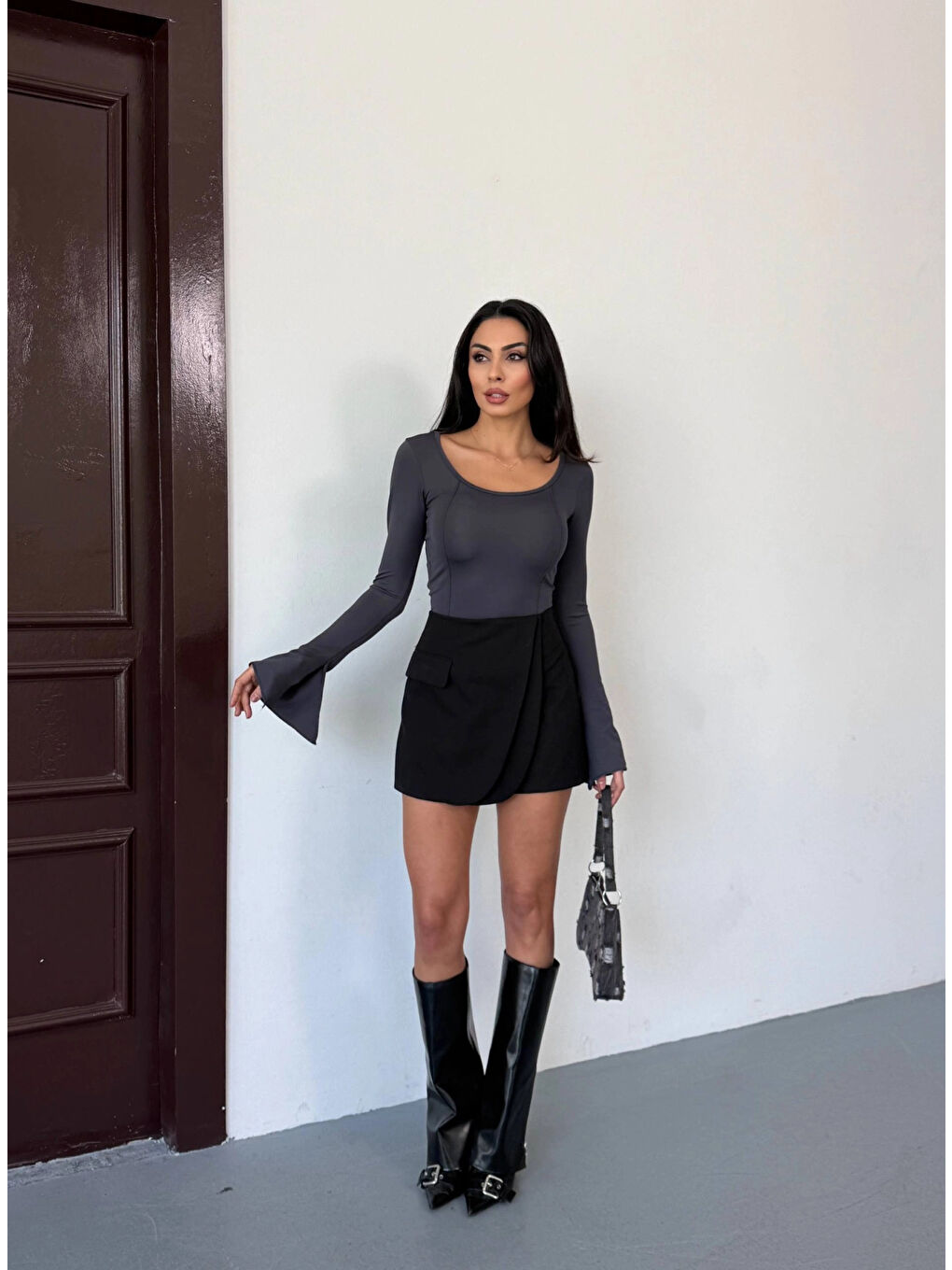 Kadın Antrasit Uzun Kollu Arkası Bağlamalı Fit Kesim Crop Bluz HZL25W-FRY122771-1