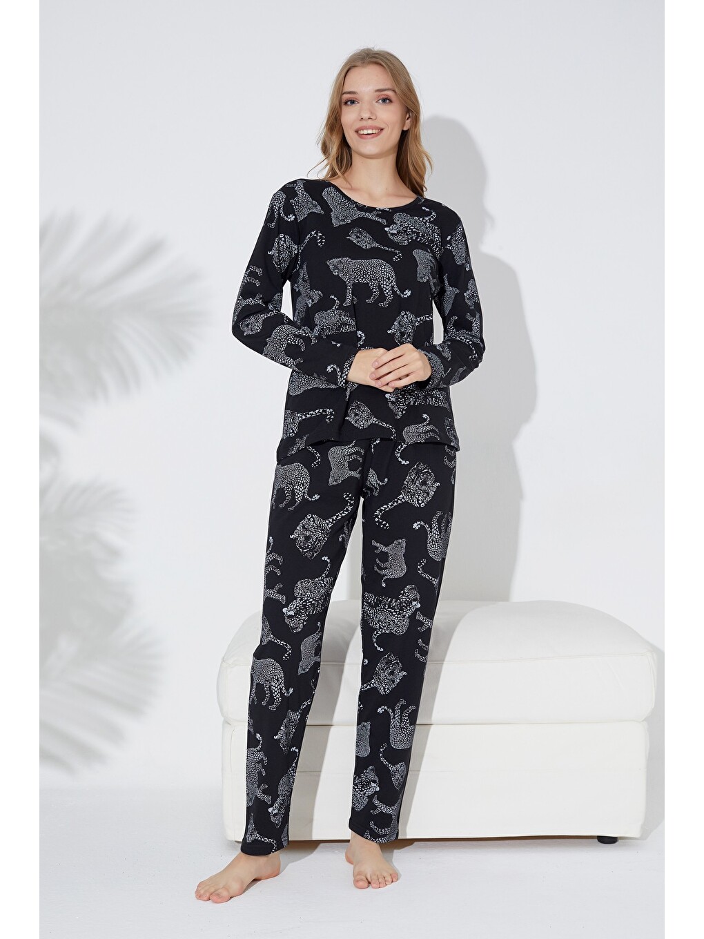 Karışık Siyah Leopar Baskılı Örme Pijama Takım 7613-1