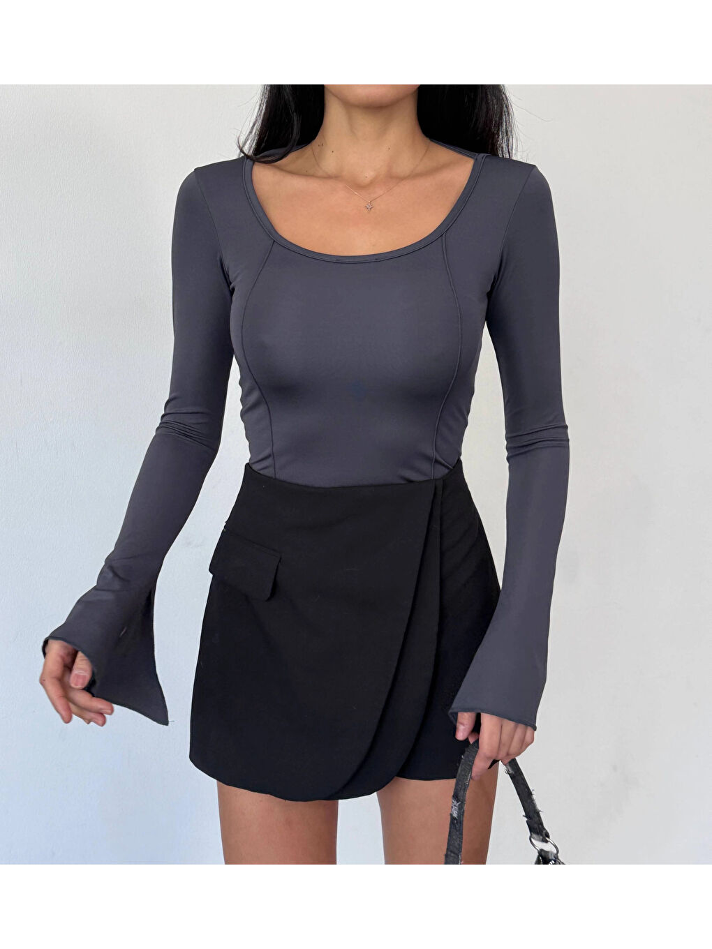 Kadın Antrasit Uzun Kollu Arkası Bağlamalı Fit Kesim Crop Bluz HZL25W-FRY122771-4