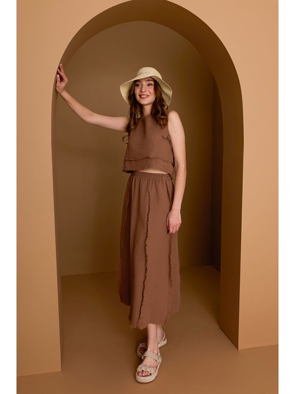 Kahverengi Beli Lastikli Püsküllü Etekli Müslin 2 Li Takım-1