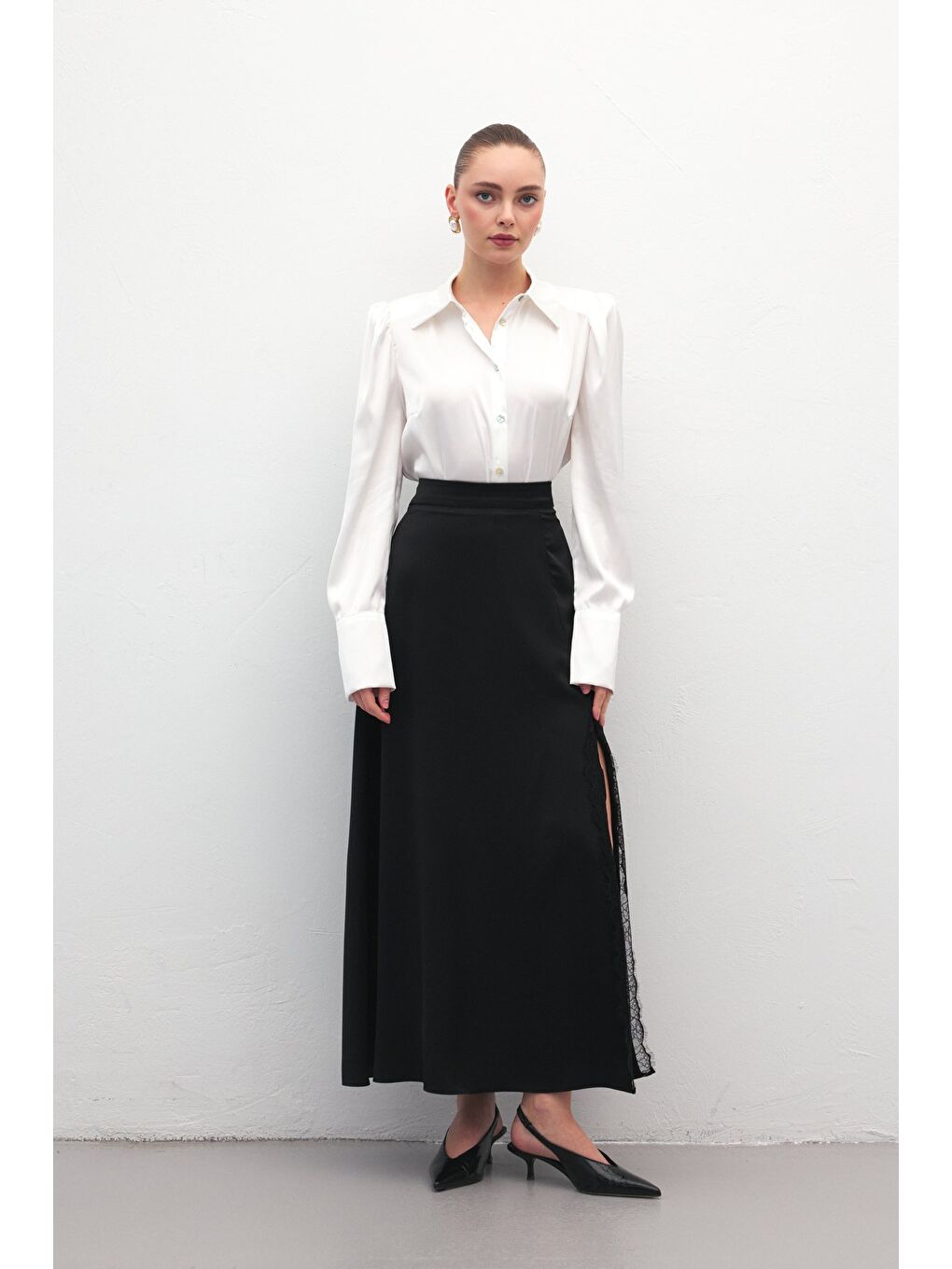 Dantel Detaylı Saten Etek - Siyah-2