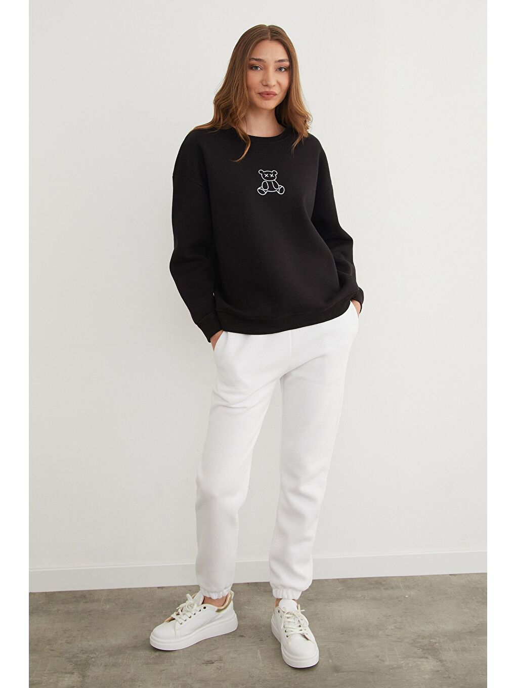 Siyah 3 İplik Ayıcık Baskılı Bisiklet Yaka Sweatshirt-1