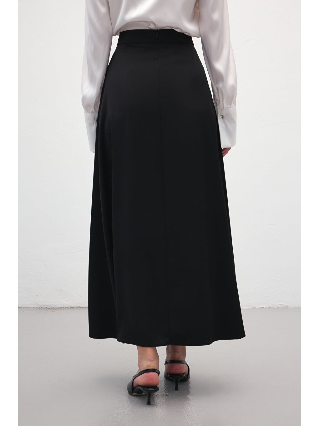 Dantel Detaylı Saten Etek - Siyah-7