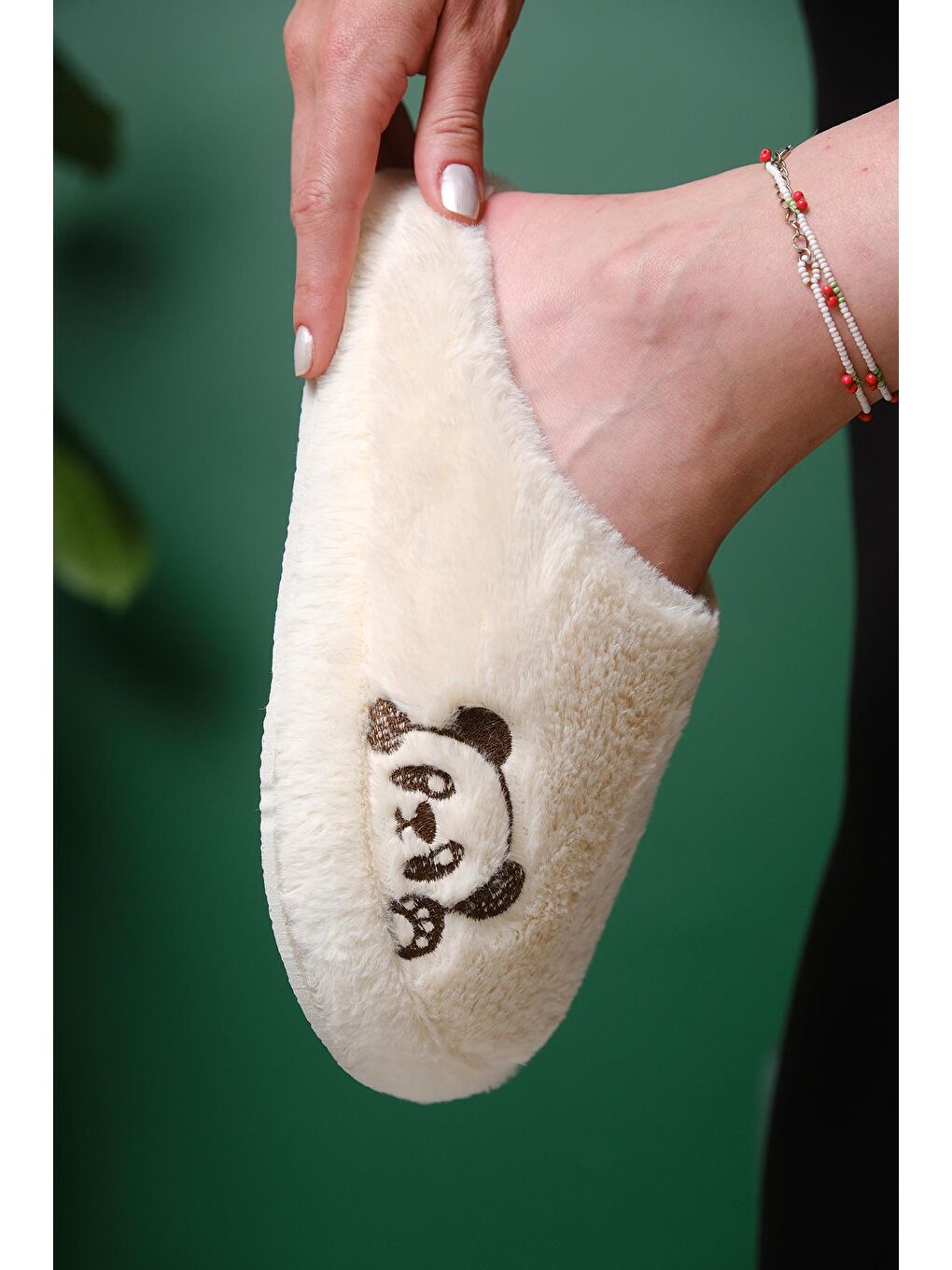 Ekru Panda Nakışlı Kadın Ev Terliği Pelüş Terlik Çeyiz ve Bohça Terliği Ses Yapmaz Kalın Taban-4