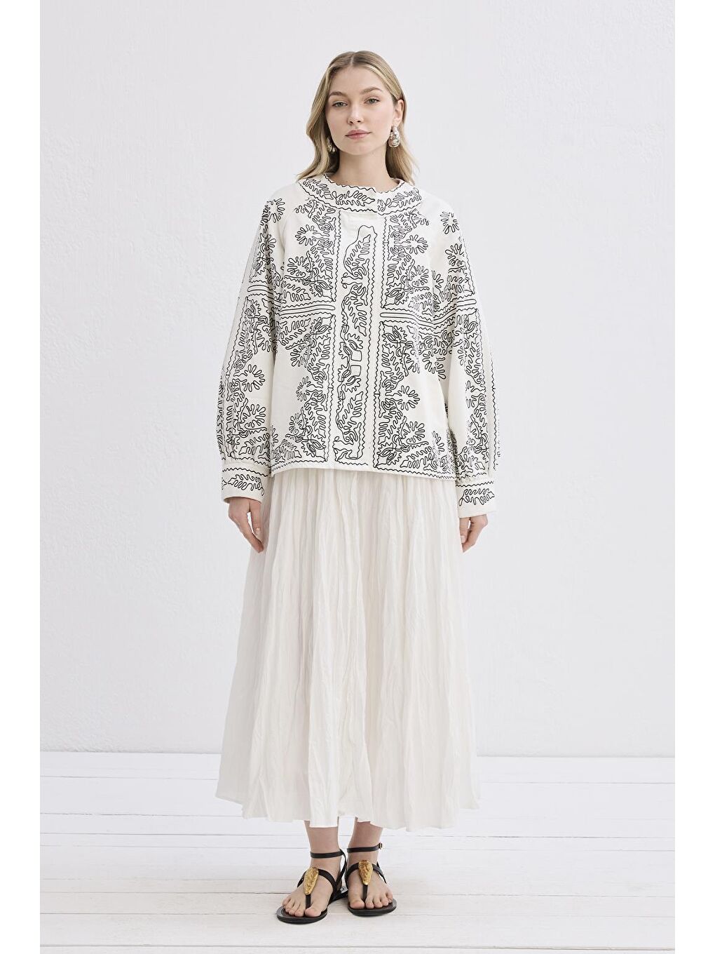 Valdi Etnik Ceket Siyah Nakışlı