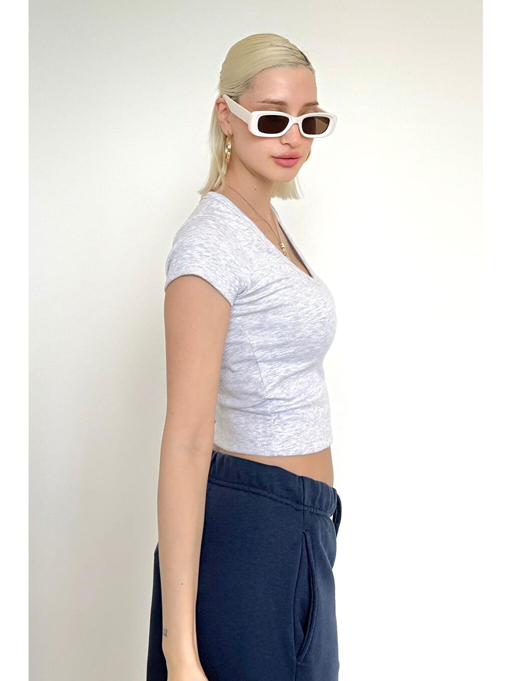 Beyaz Karmelanj V Yaka Basic Kadın Tişört Mg2450-3