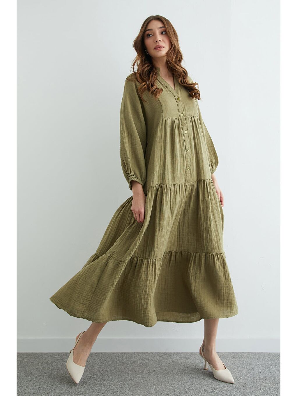 Fullamodest Yarım Düğmeli Hakim Yaka Müslin Elbise-4