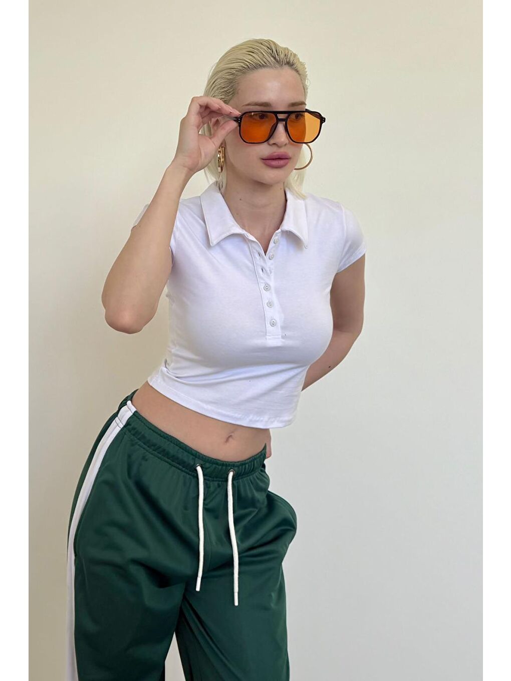 Beyaz Polo Yaka Basic Kadın Tişört Mg2455