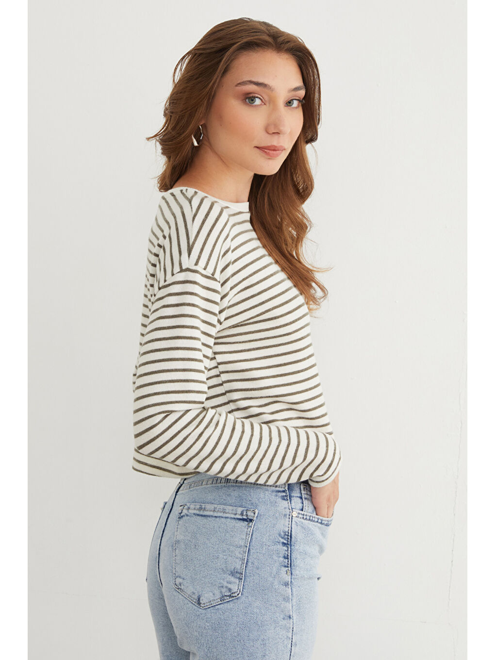 Haki Çizgili Crop İnce Triko Kazak-1