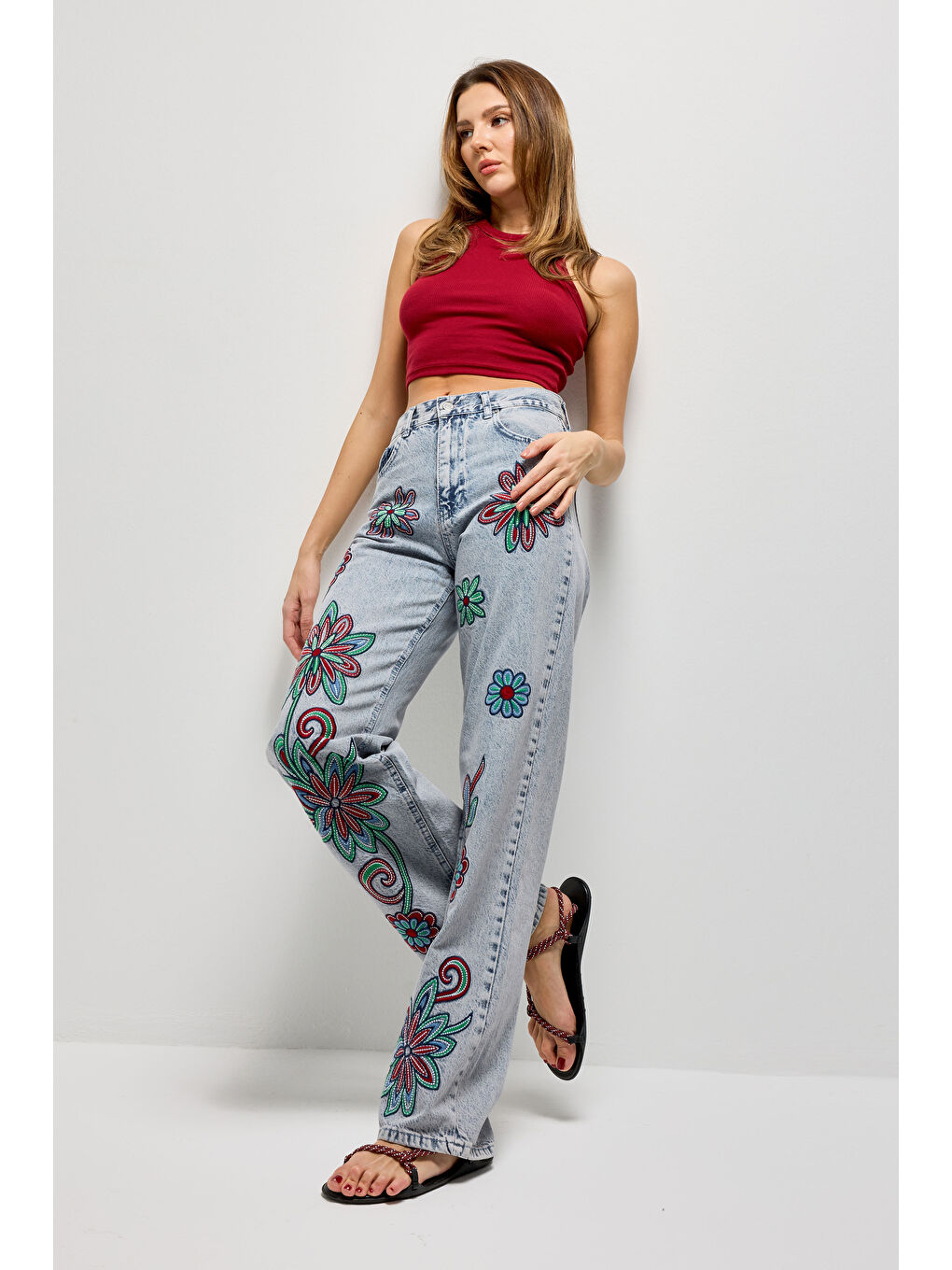 Mavi Kadın Jean Rengi 3s6-89 Loose Fit Renkli Çiçek Nakışlı Özel Tasarım Denim Jean-1
