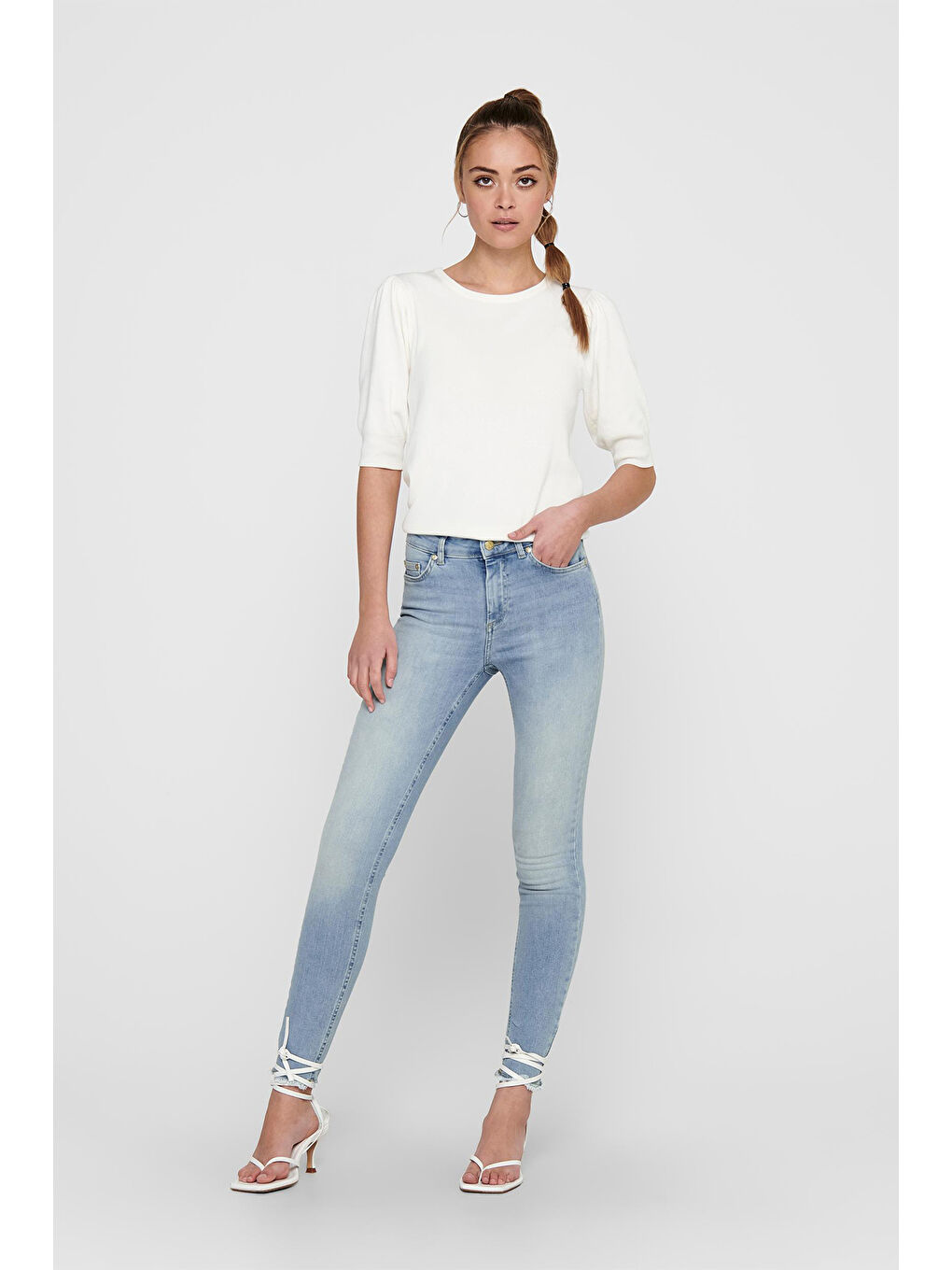 Only Açık Mavi Onlblush Pamuklu Normal Bel Skinny Fit Dar Paça Jeans Kadın Jean Pantolon 15164319