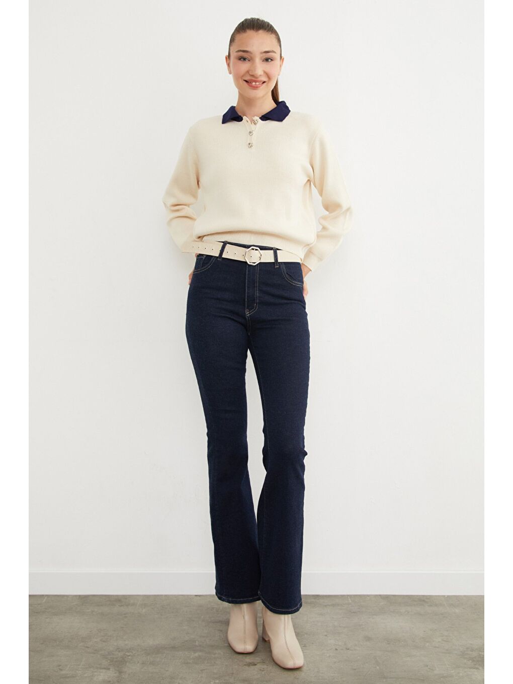 Bej Basic Gömlek Yaka Yarım Düğmeli Triko Kazak-2