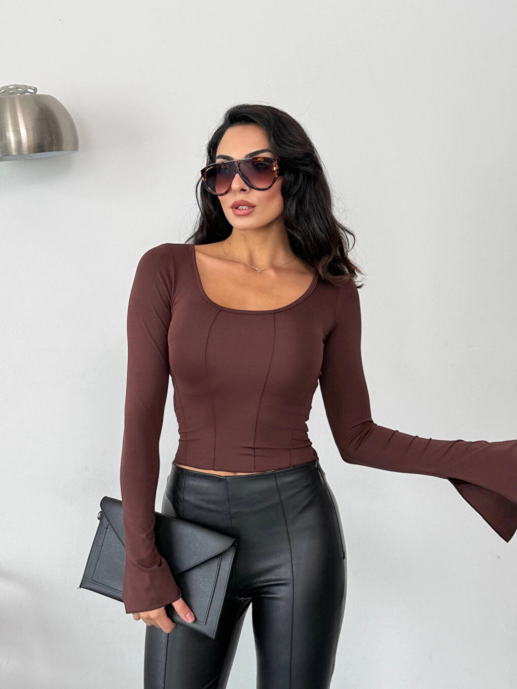 Kadın Kahverengi Uzun Kollu Arkası Bağlamalı Fit Kesim Crop Bluz HZL25W-FRY122771