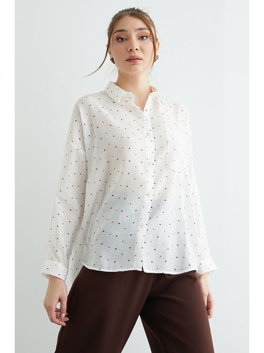 Ekru Kalp Baskılı Cepli Salaş Gömlek-3