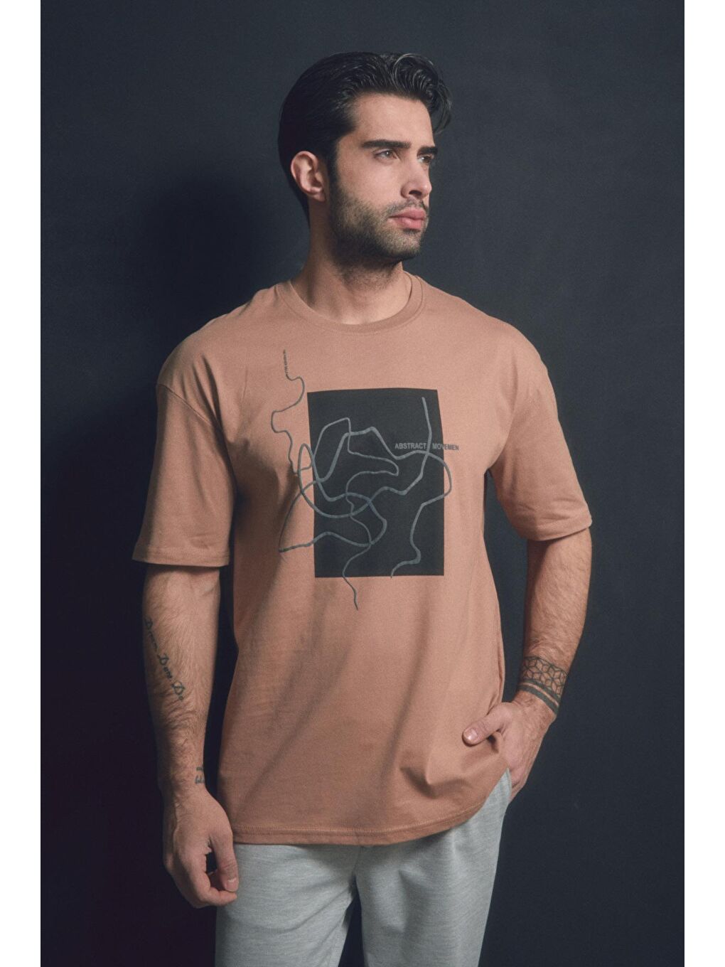 Sarı Baskılı Bisiklet Yaka Oversize Tişört