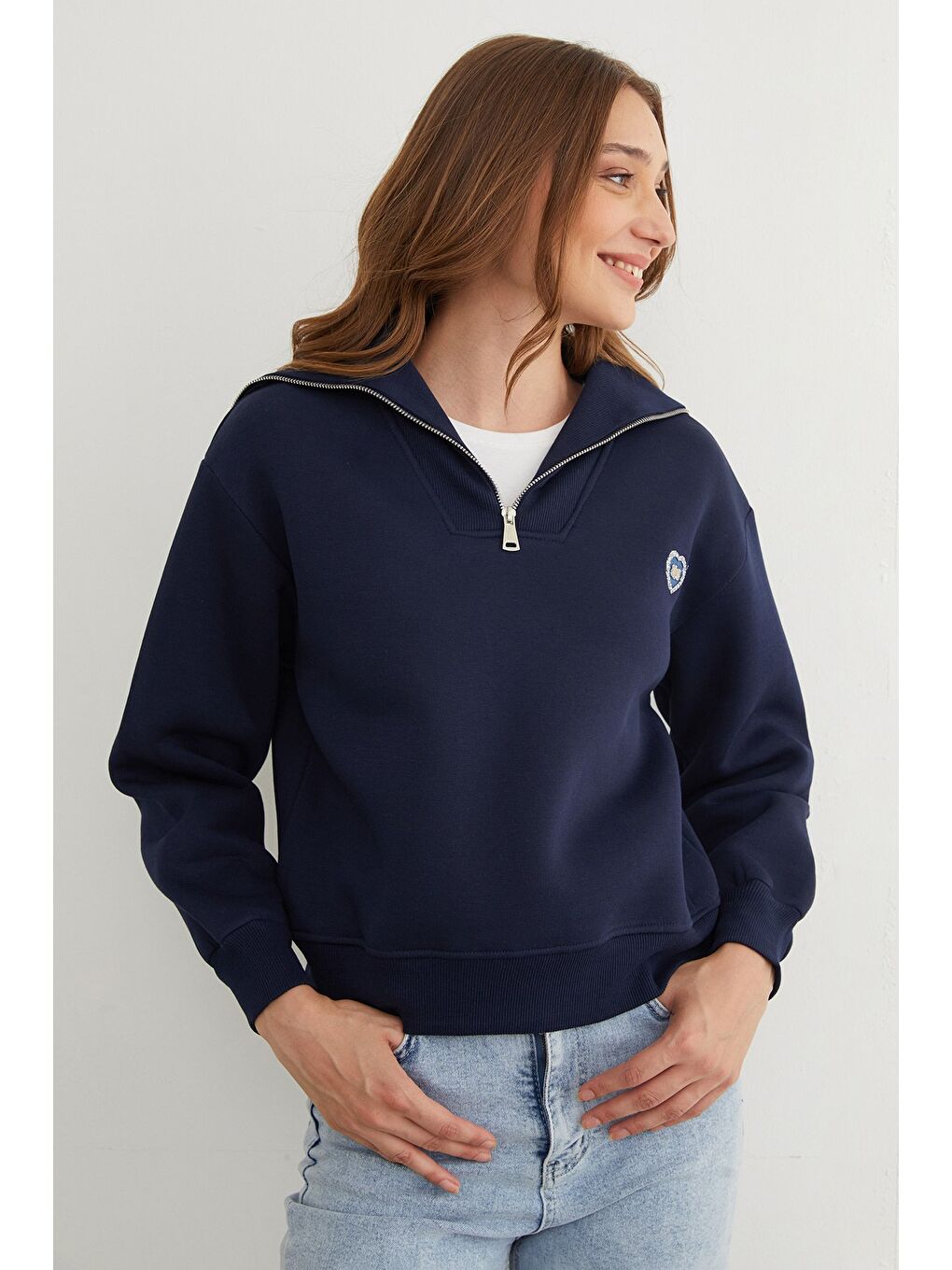 Lacivert 3 İplik Kalp Nakışlı Yarım Fermuarlı Sweatshirt-1