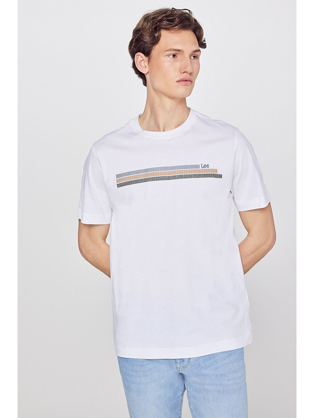 Beyaz %100 Pamuk Regular Fit Normal Kesim Bisiklet Yaka Logo Detaylı Tişört-1