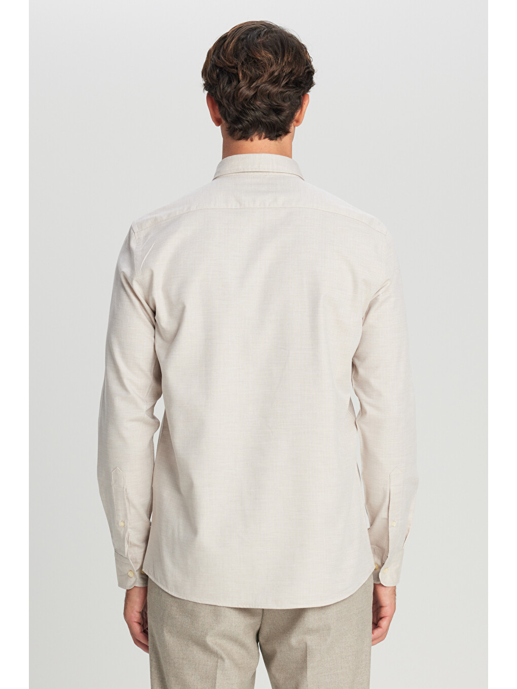 Erkek Bej %100 Pamuk Slim Fit Dar Kesim Düğmeli Yaka Balıksırtı Desenli Gömlek-4