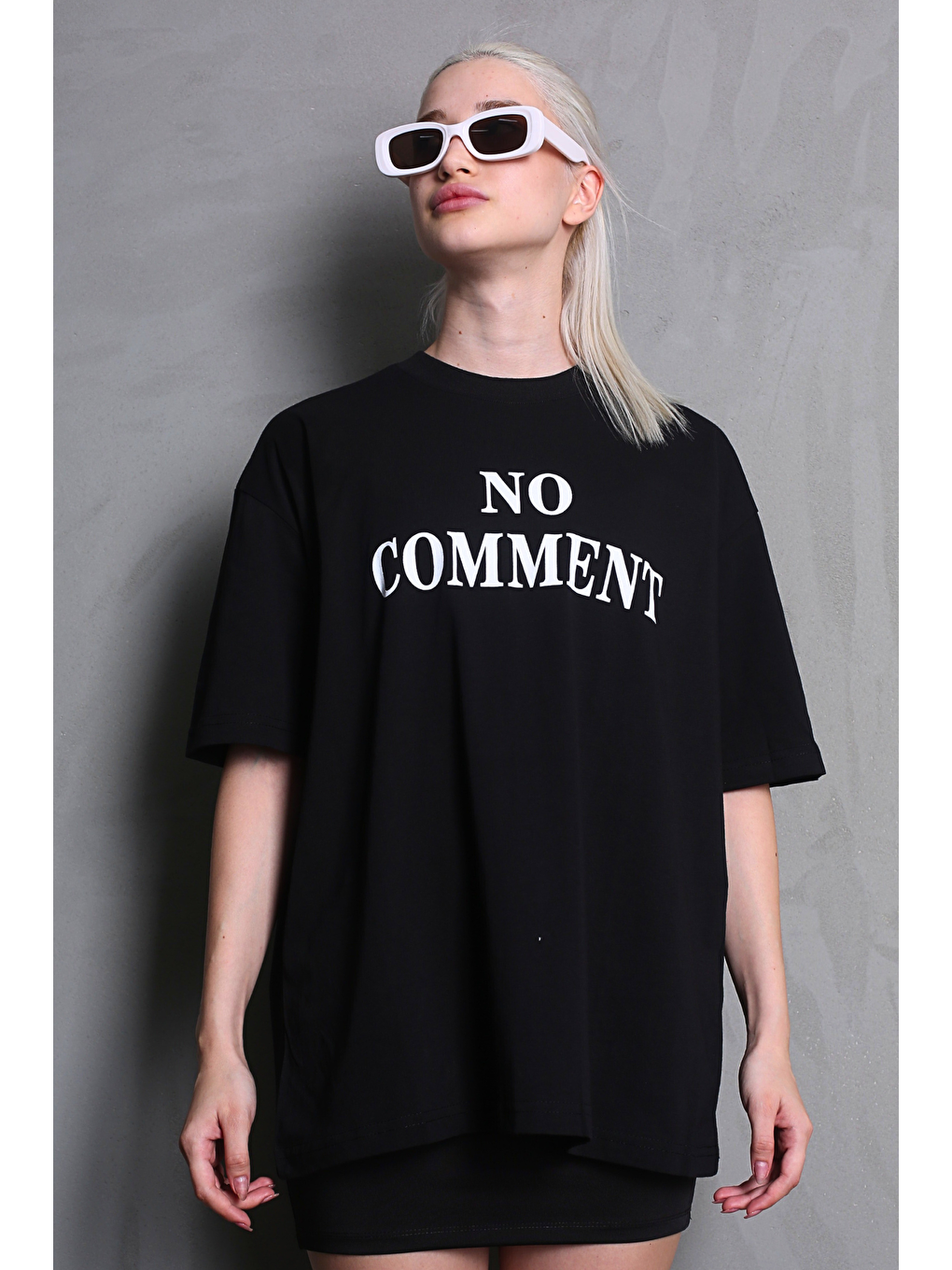 Siyah Baskılı Bisiklet Yaka Kadın Tişört Mg1763-3