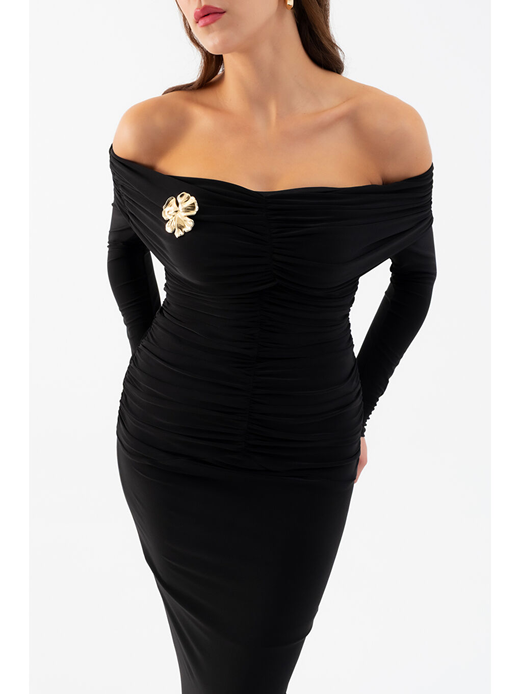 Kadın Siyah Büzgü Detay Uzun Elbise-3