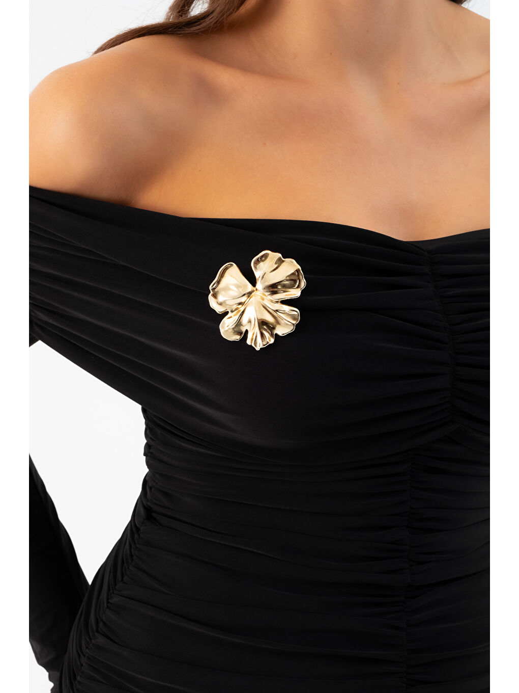 Kadın Siyah Büzgü Detay Uzun Elbise-4