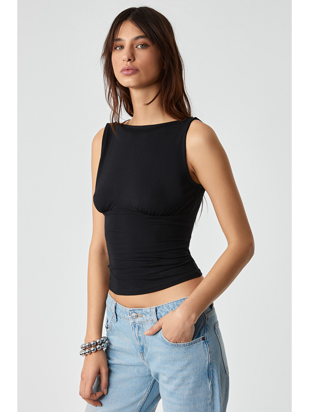 Tresas Kadın Slim Askılı Yaka Astarlı İnce Kısa Siyah Bluz-2