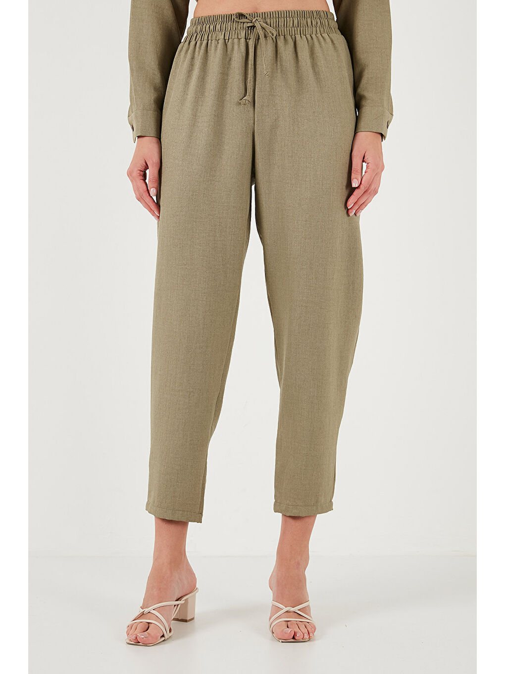 Yeşil Keten Karışımlı Regular Fit Lastikli Bel Uzun Kollu Kadın Alt Üst Takım 6696622-3