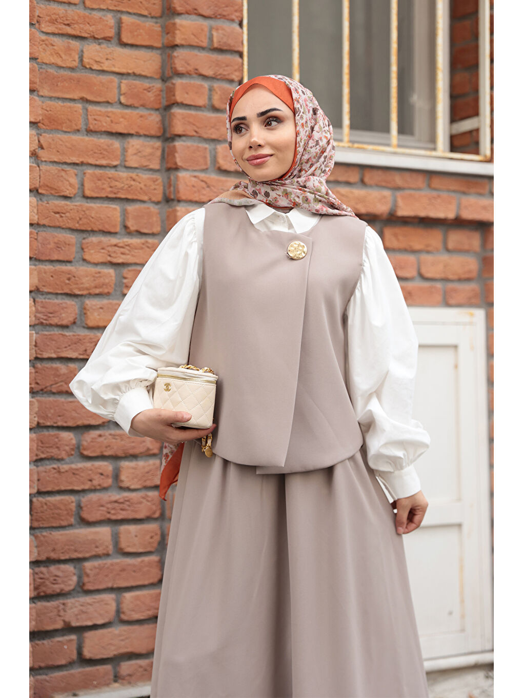 Bej Kadın Yelekli Takım Taş-3