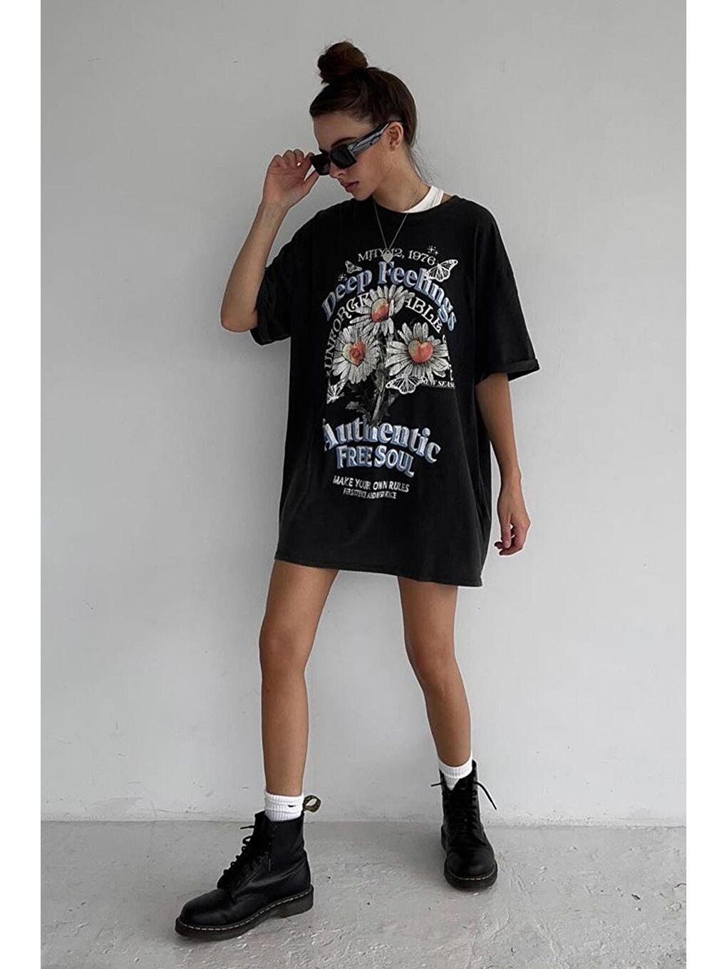 Gri Füme Papatya Baskılı Kadın Tişört Mg1768-7