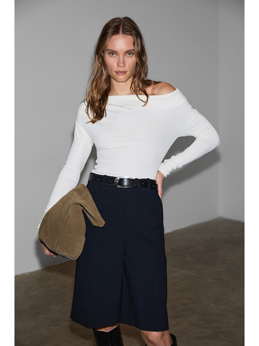 Olıvıenn Kadın Omuzu Açık Asimetrik Yakalı Uzun Kollu Slim Fit Ekru Bluz-5