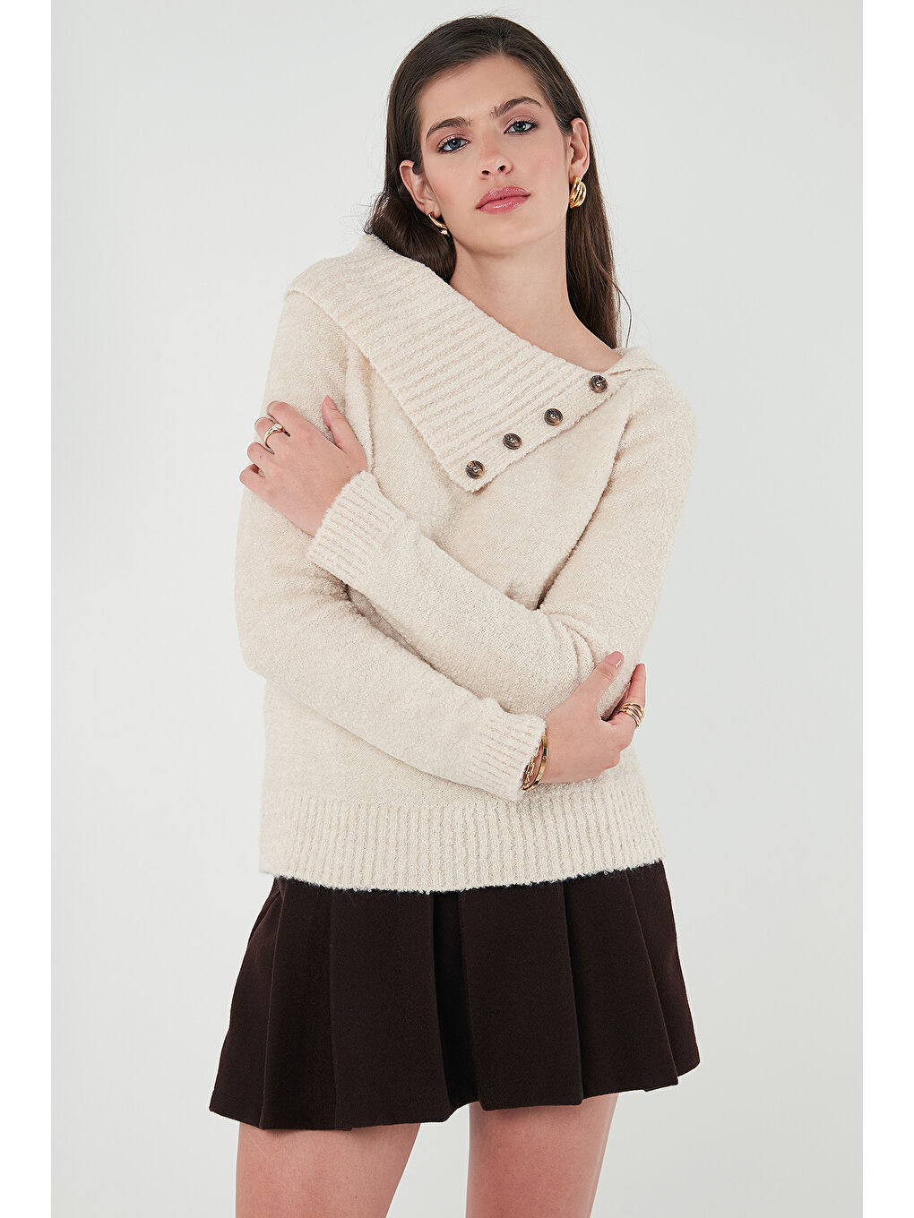 Bej Premium Regular Fit Kayık Yaka Düğme Detaylı Kazak 680KZ002563-5